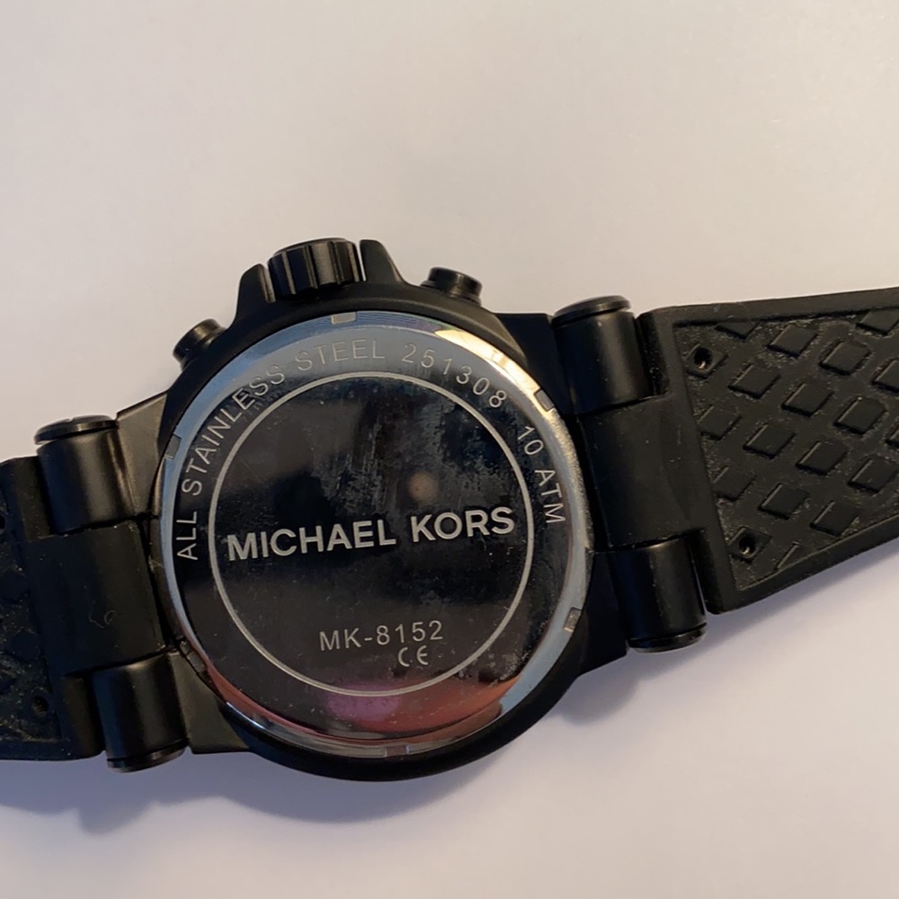 Mk Watch - image 3